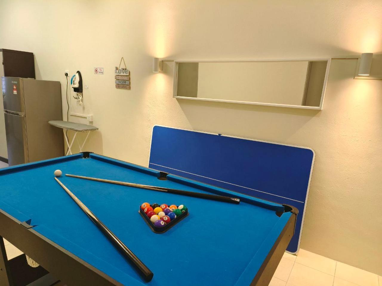 Newcastle Seri Impian Snooker Ping Pong Neflix Kluang Bagian luar foto